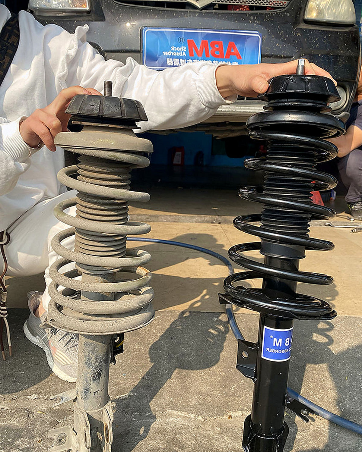 Suspension shock absorber